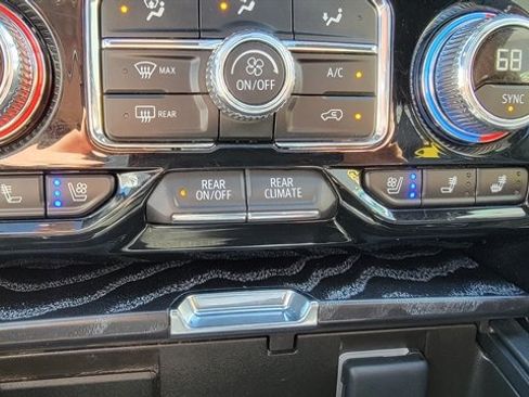 Used 2023 GMC Yukon Denali AWD/4WD image 39