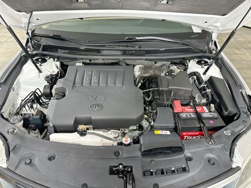 Used 2017 Toyota Avalon XLE Plus w/ All Weather Liner Package FWD image 33