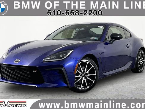 Used 2025 Toyota GR86 w/ ALL Weather Mat Package (TMS) RWD image 1