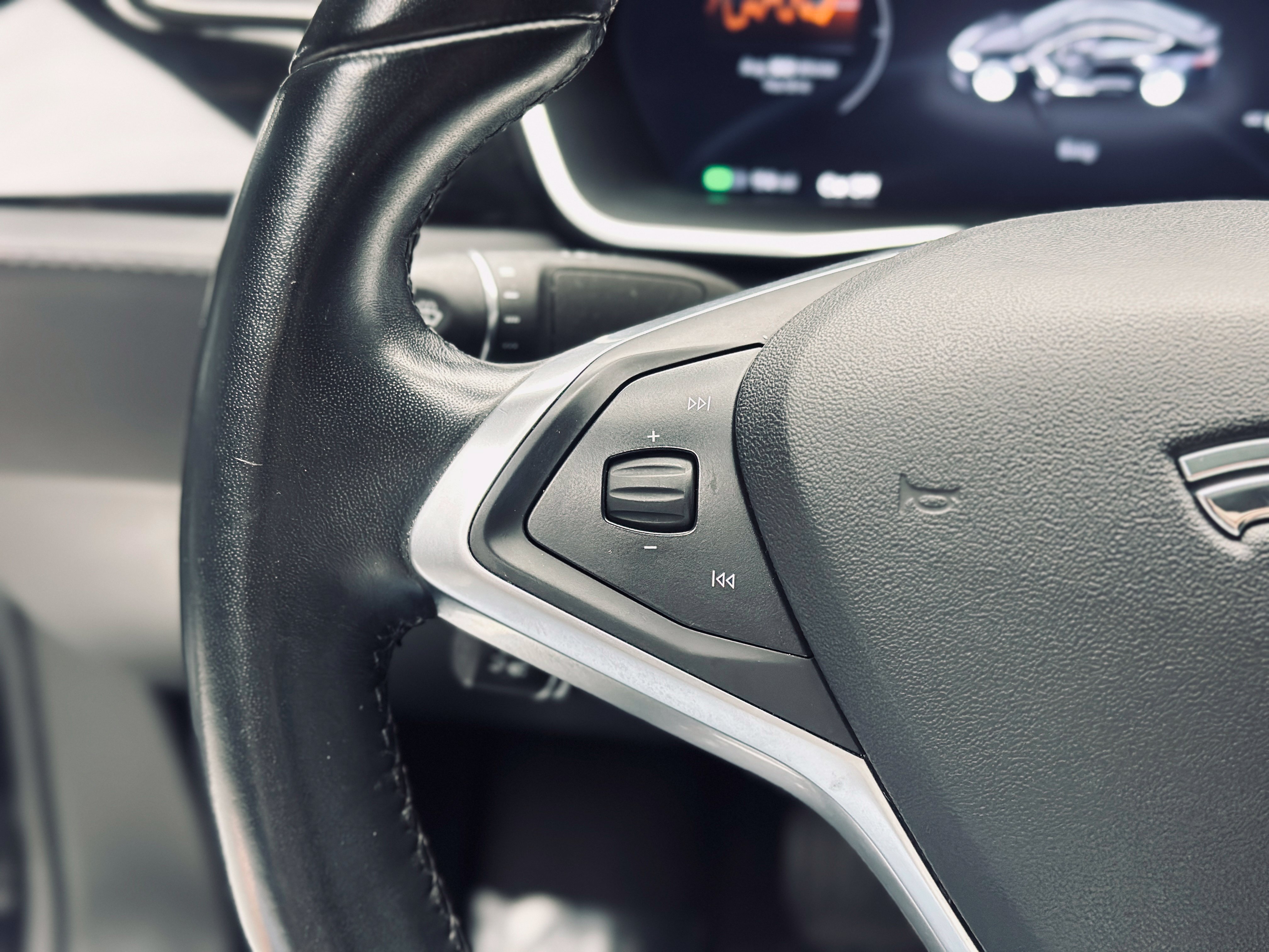 Used 2018 Tesla Model S 75D AWD/4WD image 28