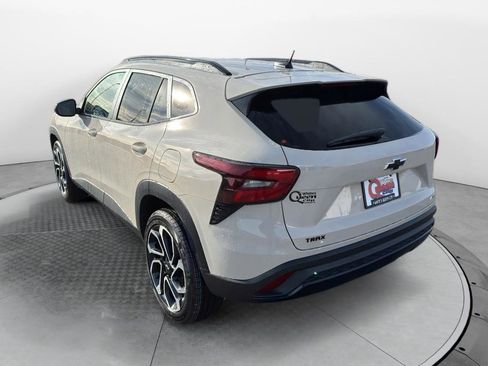 New 2026 Chevrolet Trax RS w/ Sunroof Package image 3