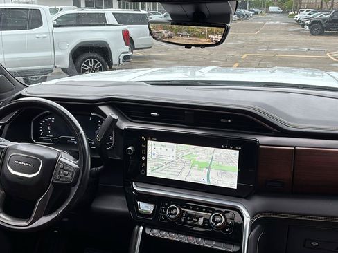 Certified 2024 GMC Sierra 2500 Denali Ultimate AWD/4WD image 26