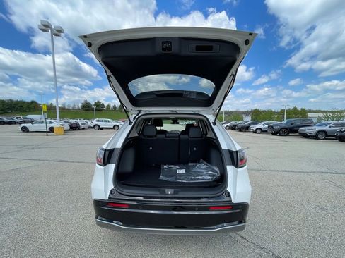 New 2026 Honda HR-V EX-L image 15