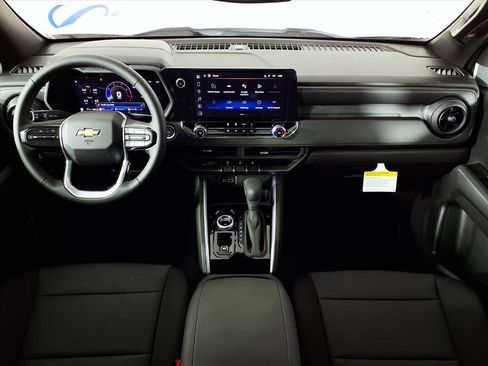 New 2026 Chevrolet Colorado W/T image 3