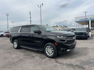 Used 2024 Chevrolet Suburban LT video 1