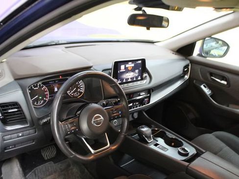 Used 2021 Nissan Rogue SV AWD/4WD image 12