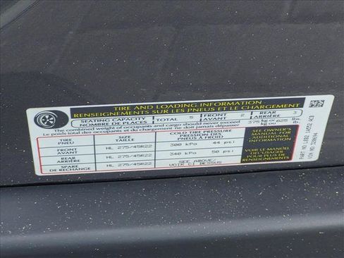 Used 2024 Land Rover Defender 110 X-Dynamic SE AWD/4WD image 19