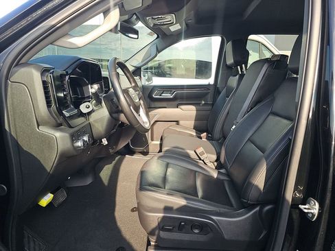 Used 2025 GMC Sierra 1500 SLT AWD/4WD image 5