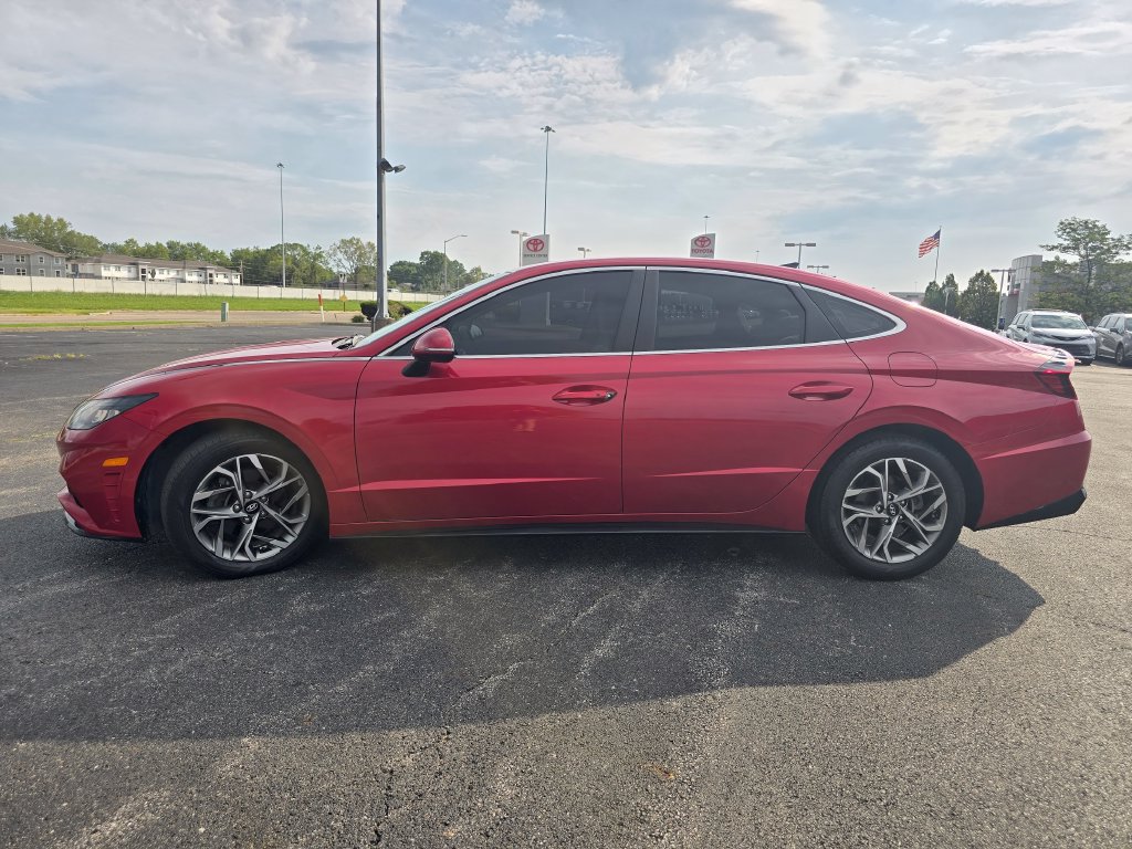 Used 2021 Hyundai Sonata SEL FWD image 12