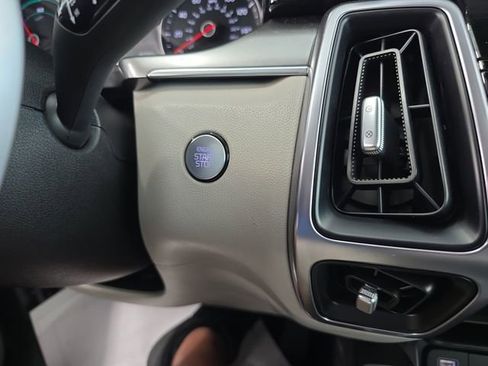 Certified 2023 Kia Sorento EX image 23