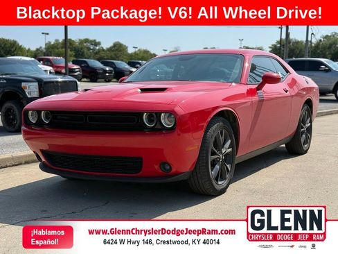 Used 2021 Dodge Challenger SXT w/ Driver Convenience Group AWD/4WD image 1