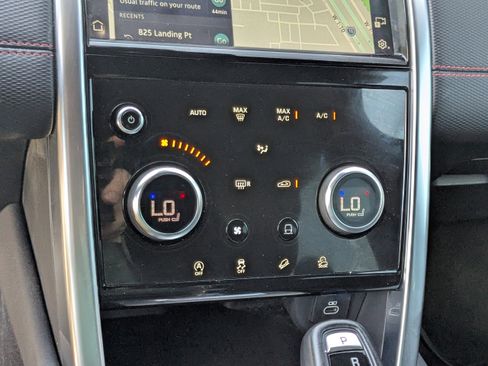 Used 2021 Land Rover Discovery Sport SE R-Dynamic image 37