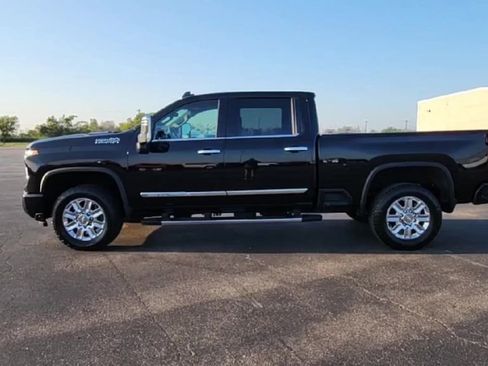 Certified 2024 Chevrolet Silverado 3500 High Country w/ High Country Premium Package image 5