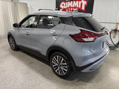 Used 2023 Nissan Kicks SV FWD image 6