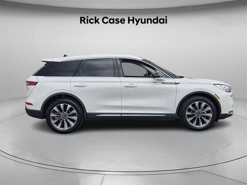 Used 2020 Lincoln Corsair Reserve w/ Equipment Group 202A image 4