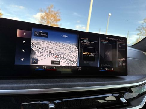 Used 2023 BMW X7 xDrive40i w/ M Sport Package image 25