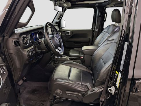 Used 2023 Jeep Wrangler Sahara w/ Cold Weather Group image 13