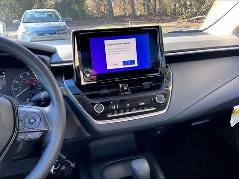 Used 2023 Toyota Corolla LE image 6