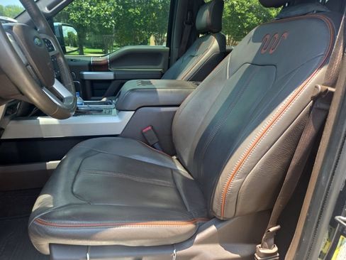 Used 2016 Ford F150 King Ranch w/ Equipment Group 601A Luxury AWD/4WD image 19
