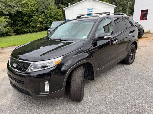Used 2015 Kia Sorento LX AWD/4WD image 2