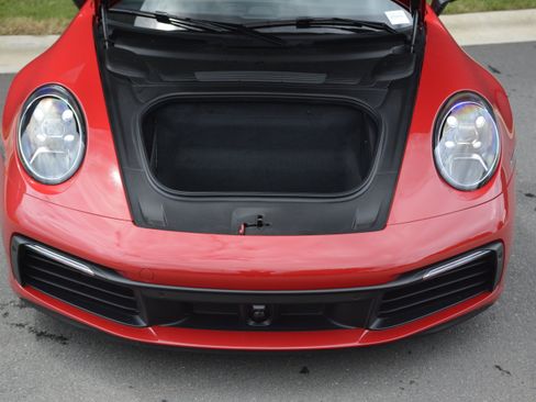 Certified 2021 Porsche 911 Carrera RWD image 29