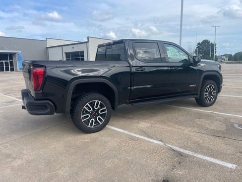 Used 2026 GMC Sierra 1500 AT4 w/ AT4 Premium Package AWD/4WD image 4