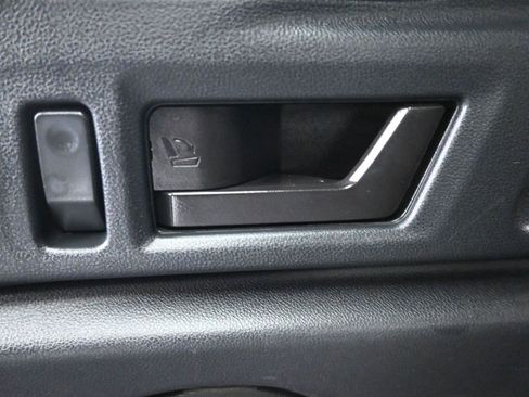 Used 2021 Subaru Outback Touring XT image 33