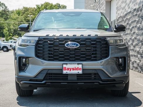 Used 2026 Ford Explorer ST-Line AWD/4WD image 3