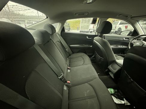 Used 2016 Kia Optima LX image 11