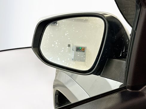 Used 2019 Toyota Tacoma TRD Sport image 16