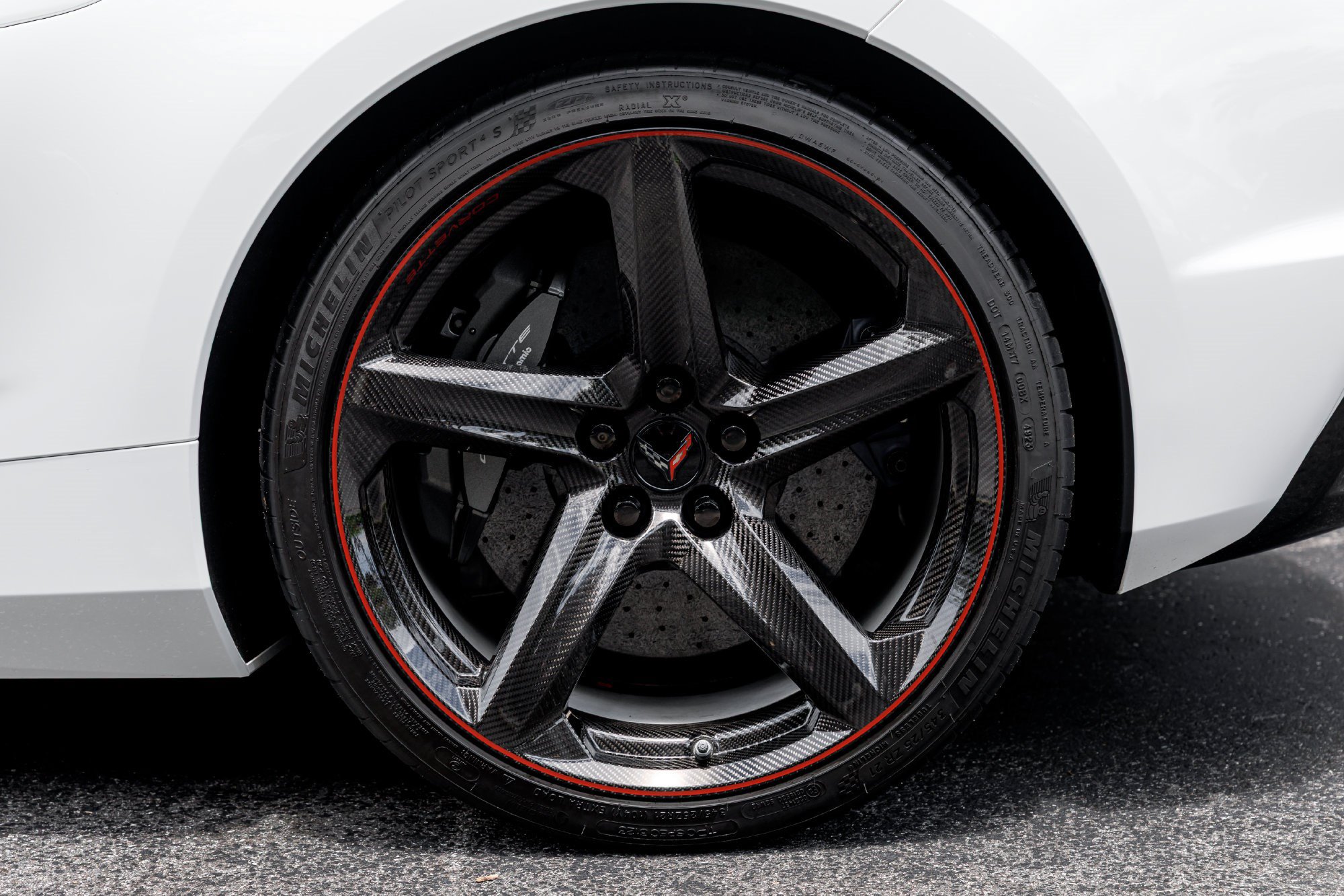 Used 2024 Chevrolet Corvette Z06 w/ Stealth Interior Trim Package RWD image 39