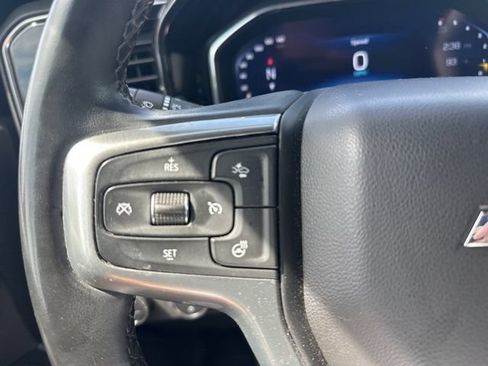 Used 2023 Chevrolet Silverado 1500 LT AWD/4WD image 15