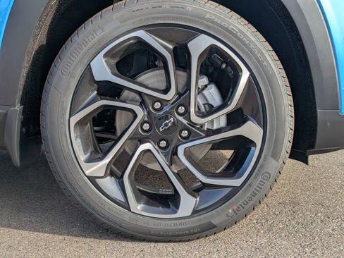 New 2026 Chevrolet Trax RS w/ Sunroof Package image 44