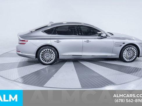 Used 2024 Genesis G80 image 12