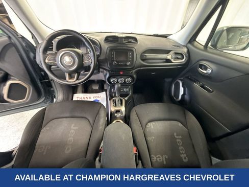 Used 2017 Jeep Renegade Latitude w/ Cold Weather Group AWD/4WD image 27
