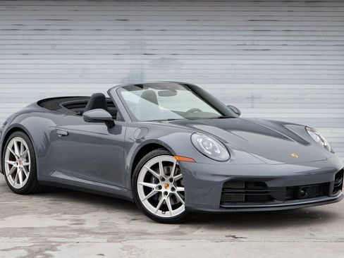 Certified 2025 Porsche 911 Carrera image 10