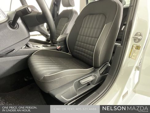 Used 2024 Volkswagen Jetta Sport image 24