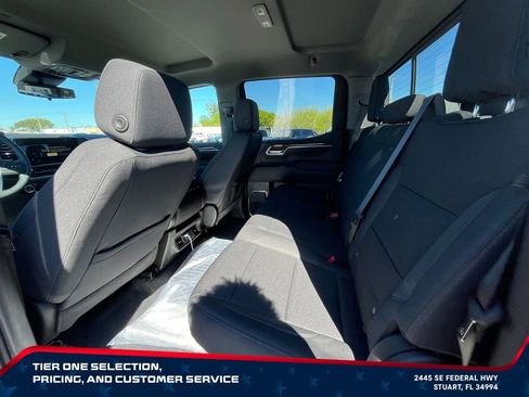 New 2026 GMC Sierra 1500 SLE w/ Preferred Package RWD image 12