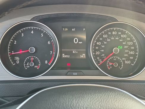 Used 2016 Volkswagen Golf SE w/ Lighting Package FWD image 19