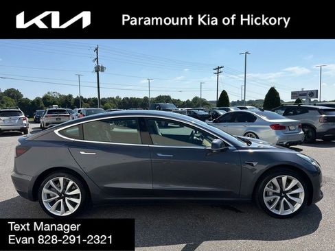 Used 2020 Tesla Model 3 Standard Range RWD image 5