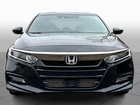 Used 2019 Honda Accord Sport image 3