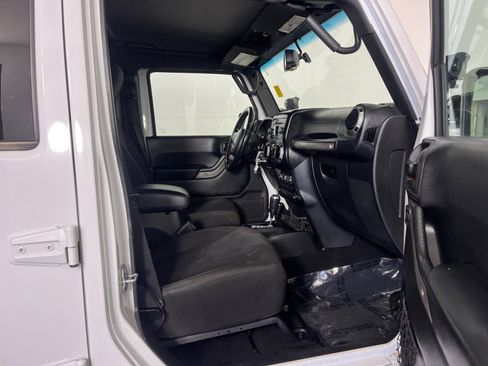 Used 2017 Jeep Wrangler Unlimited Sport w/ Quick Order Package 24S image 30