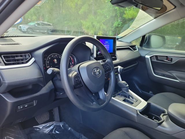 Used 2025 Toyota RAV4 LE FWD image 17
