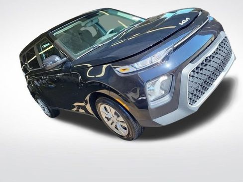 Used 2022 Kia Soul LX FWD image 8