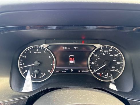 Used 2023 Nissan Pathfinder SV AWD/4WD image 21