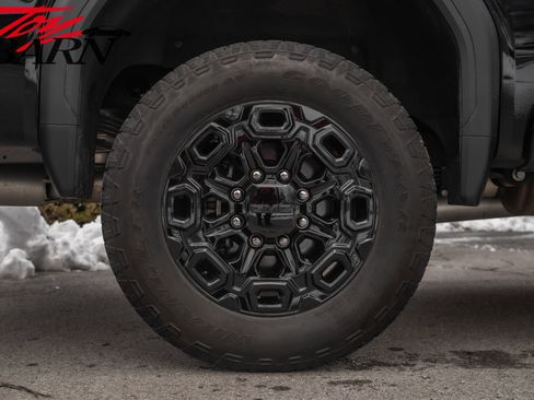 Used 2024 GMC Sierra 2500 Denali Ultimate image 19