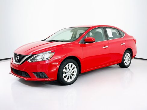 Used 2019 Nissan Sentra SV image 3