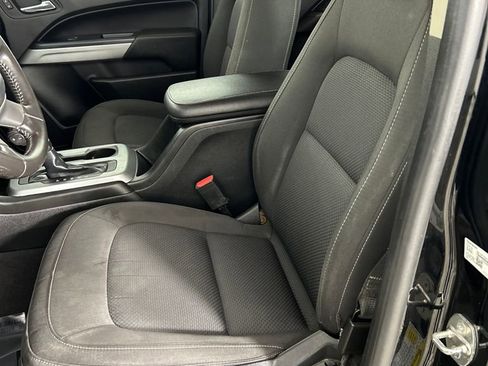 Used 2020 Chevrolet Colorado LT RWD image 13