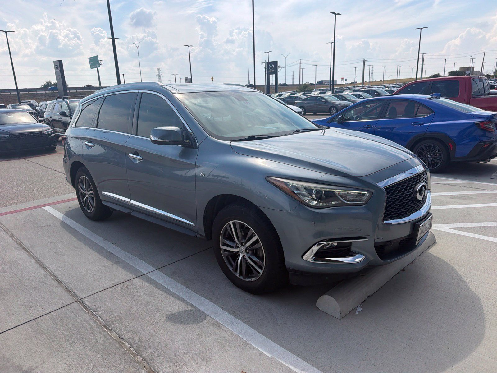 Used 2018 INFINITI QX60 FWD w/ Premium Plus Package image 4