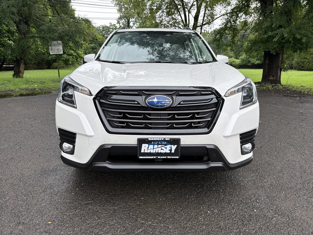 Certified 2023 Subaru Forester Premium AWD/4WD image 3